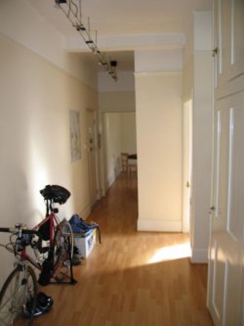 			1 Bedroom, 1 bath, 1 reception Flat			 College Crescent, SWISS COTTAGE NW3